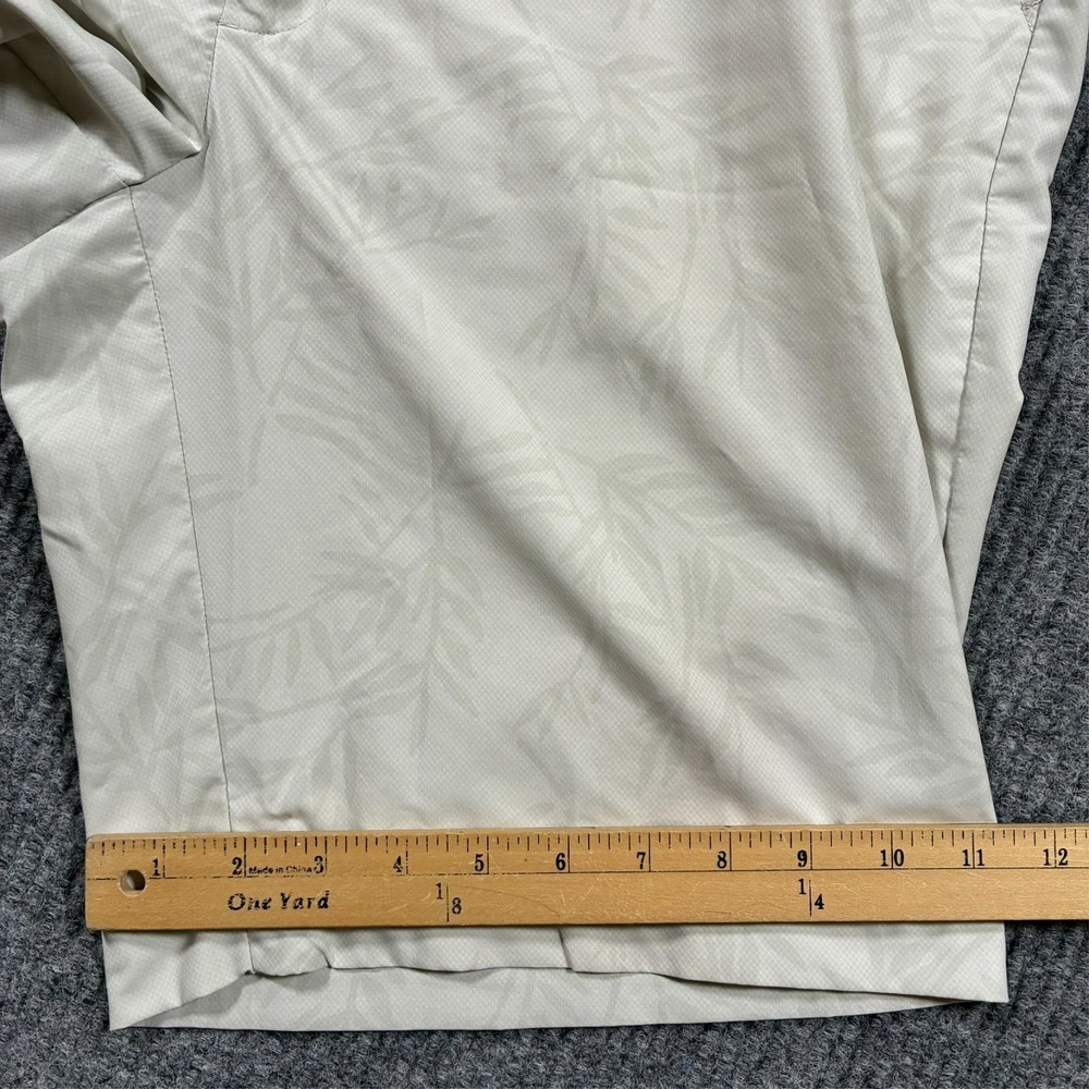 Greg Norman Mens Chino Shorts Size 38 Tropical Leaf Print Outdoor Mid Rise - Picture 8 of 9